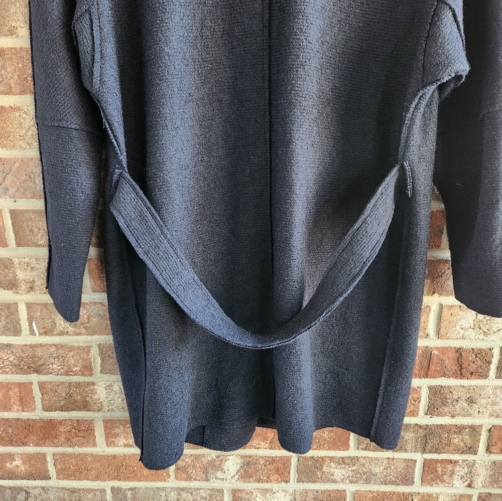 Zara - Picture 4 of 6